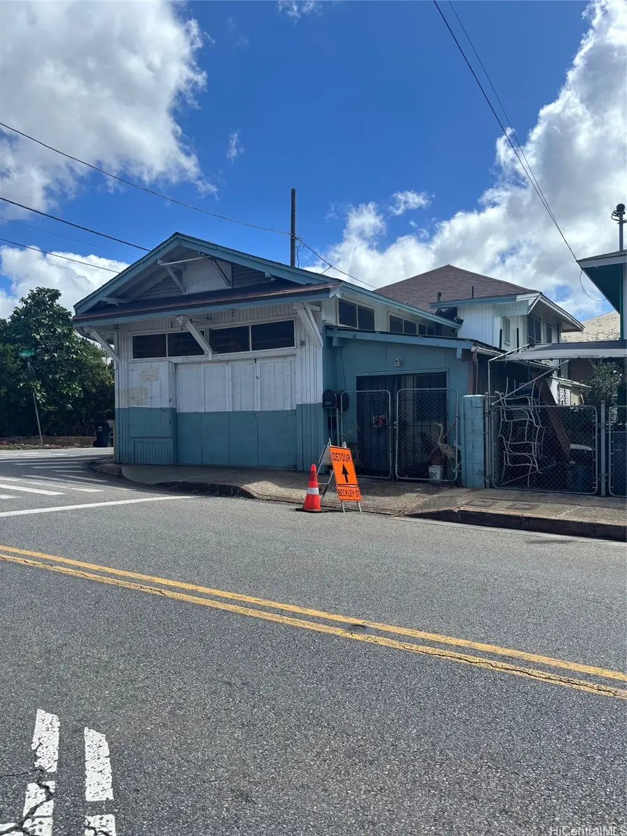 1247 Gulick Avenue, Honolulu, HI 96819 - #2