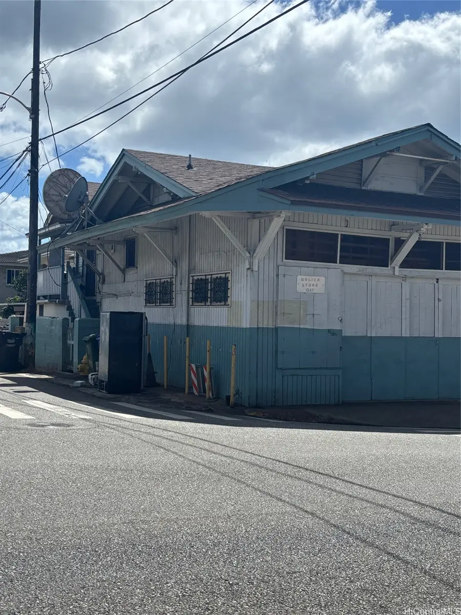 1247 Gulick Avenue, Honolulu, HI 96819 - #3