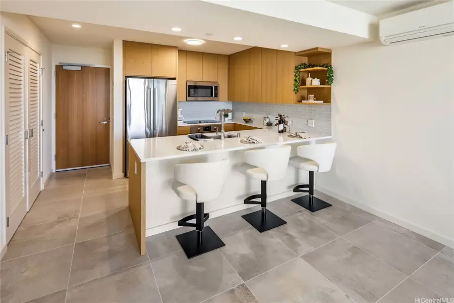 1388 Kapiolani Boulevard #3906, Honolulu, HI 96814 - Image #2