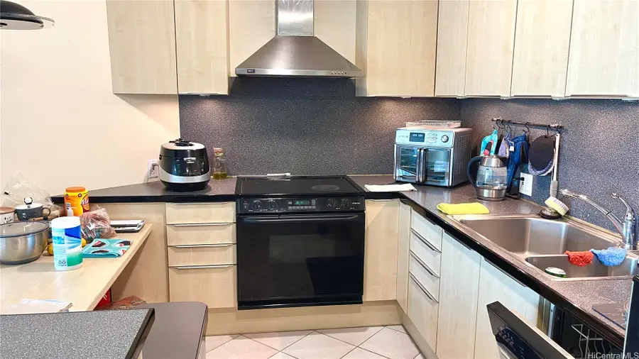 801 S King Street #2305, Honolulu, HI 96813 - Image #2