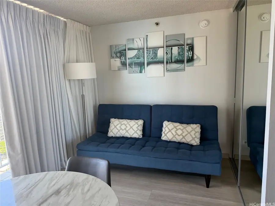 2427 Kuhio Avenue #2805, Honolulu, HI 96815 - Image #2