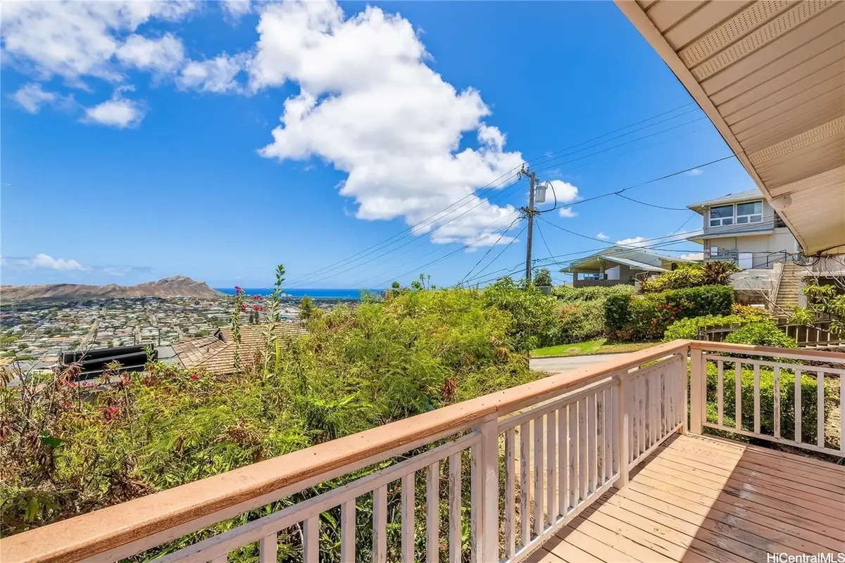 1729 Iwi Way, Honolulu, HI 96816 - Image #1