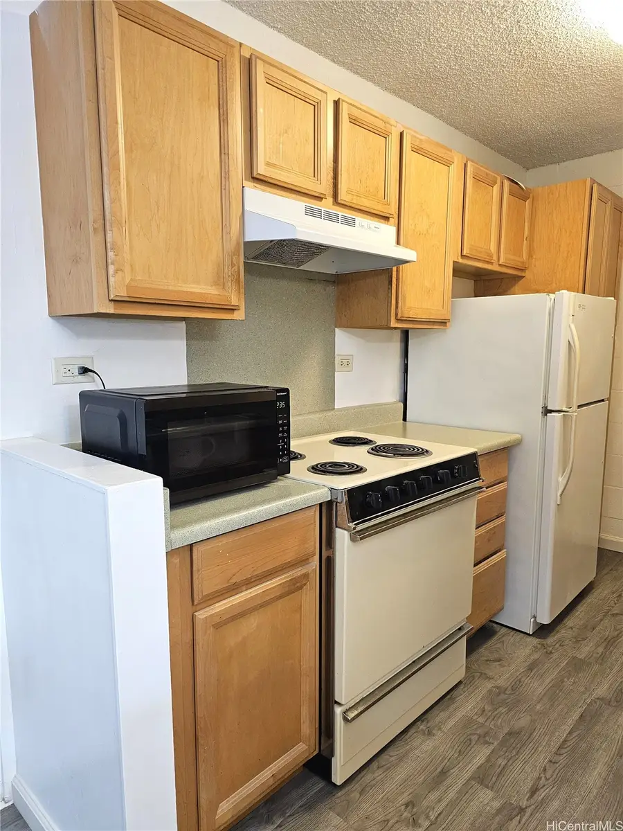 1260 Richard Lane #B-404, Honolulu, HI 96819 - #3