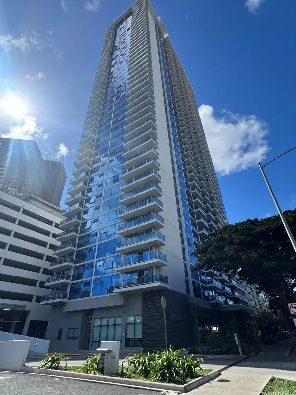 1631 Kapiolani Boulevard #3403, Honolulu, HI 96814
