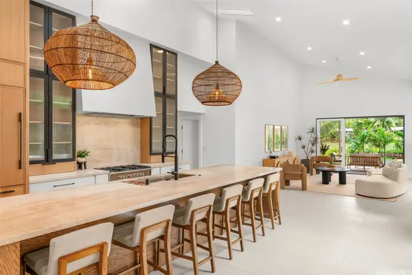 1251 Kainui Drive, Kailua, HI 96734