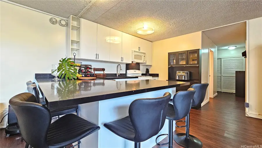 2215 Aloha Drive #DH405, Honolulu, HI 96815 - Image #3