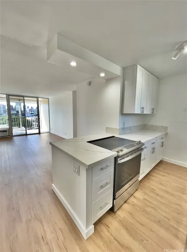1215 Alexander Street #601, Honolulu, HI 96826