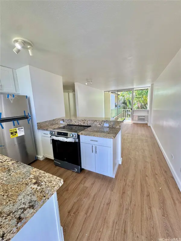 1505 Kewalo Street #303B, Honolulu, HI 96822