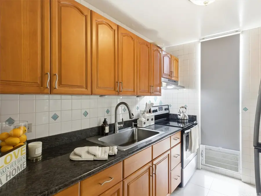 3020 Ala Napuaa Place #404, Honolulu, HI 96818 - Image #3