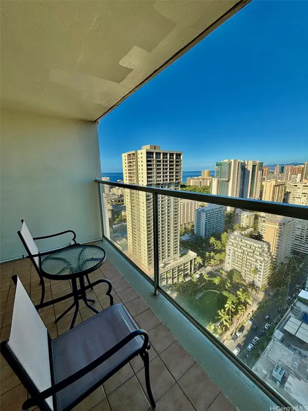 445 Seaside Avenue #3916, Honolulu, HI 96815