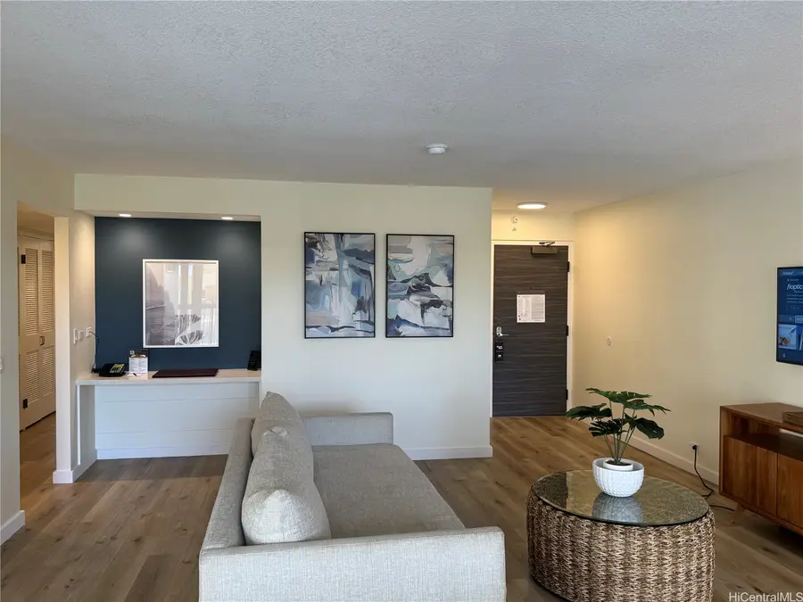 2470 Kalakaua Avenue #504, Honolulu, HI 96815 - #3