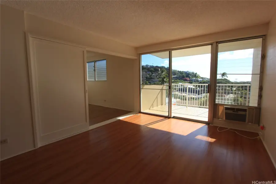 4970 Kilauea Avenue #201, Honolulu, HI 96816 - Image #3