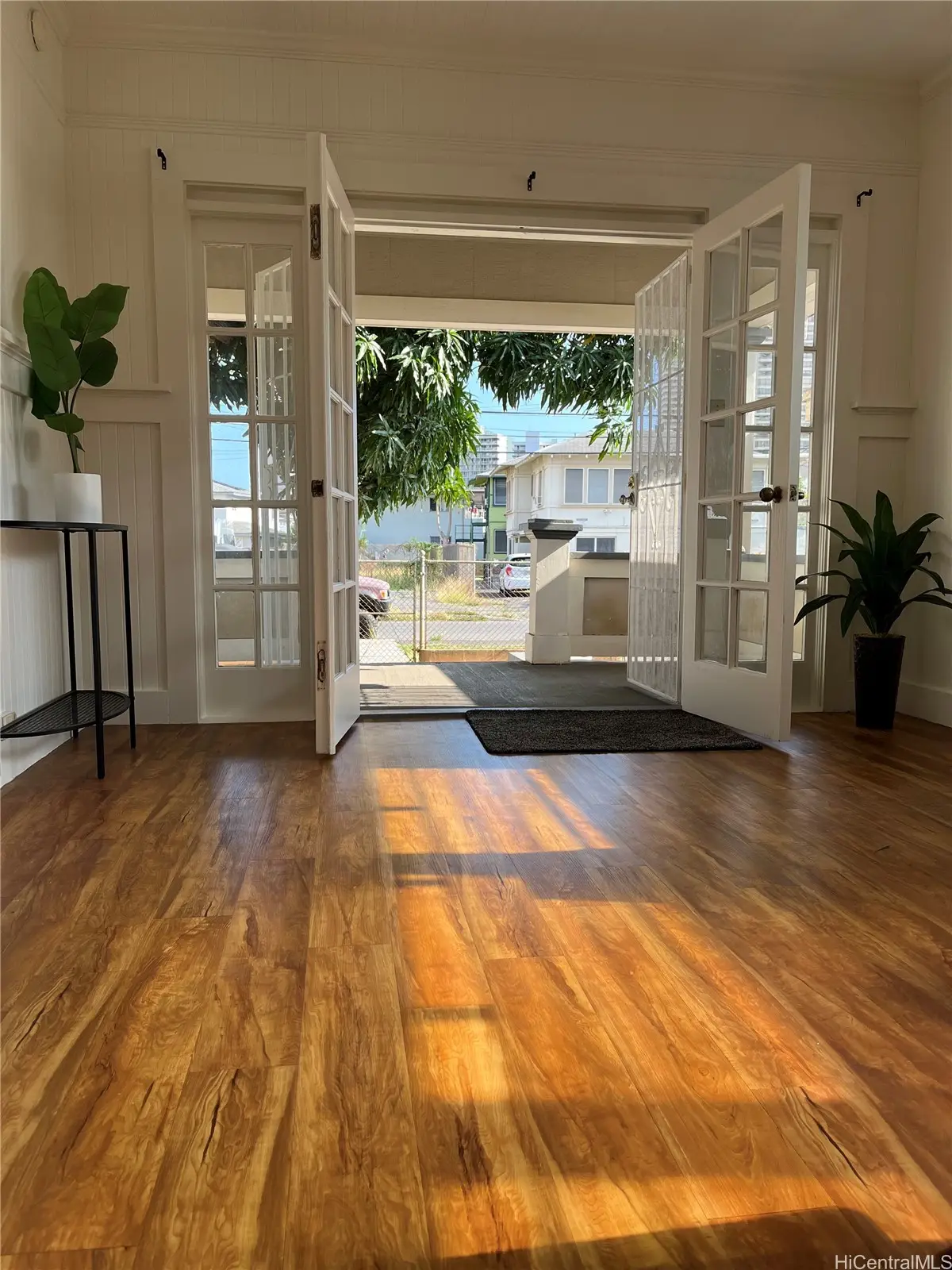 710 Hausten Street, Honolulu, HI 96826 - Image #1