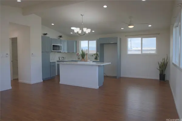 1638 Makamua Street, Pearl City, HI 96782