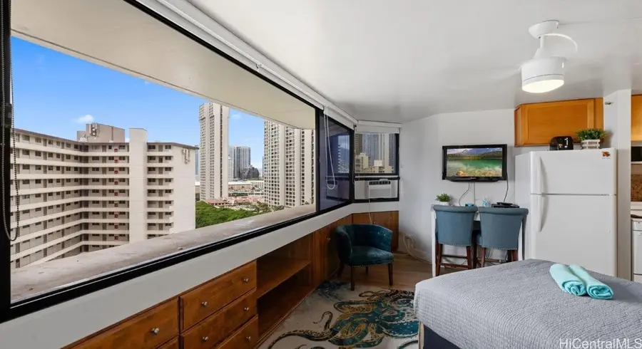 1700 Ala Moana Boulevard #1501, Honolulu, HI 96815 - Image #3