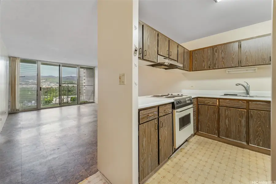 1128 Ala Napunani Street #402, Honolulu, HI 96818 - Image #3