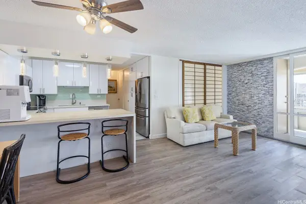 225 Kaiulani Avenue #PH1, Honolulu, HI 96815