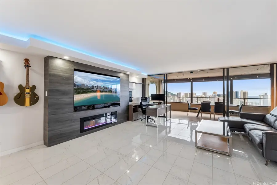 581 Kamoku Street #3704, Honolulu, HI 96826 - Image #2