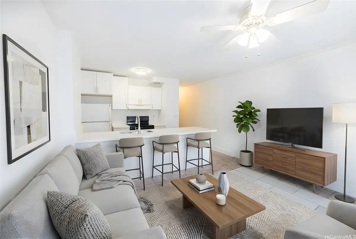 1642 Kewalo Street #202, Honolulu, HI 96822 - Image #1
