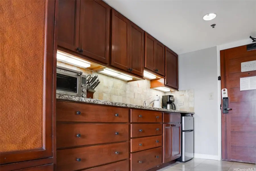 2045 Kalakaua Avenue #114, Honolulu, HI 96815 - Image #3