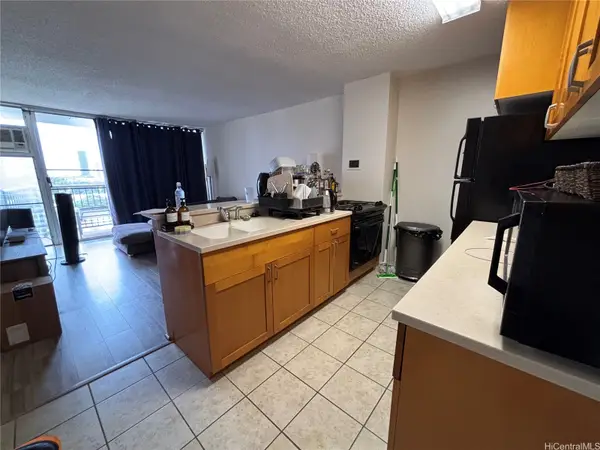 1050 Kinau Street #903, Honolulu, HI 96814