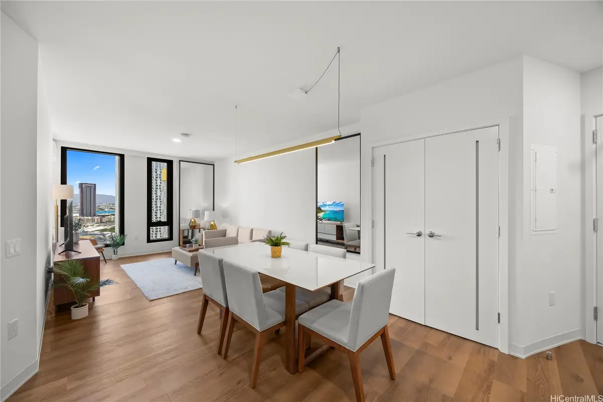 987 Queen Street #2213, Honolulu, HI 96814 - Image #1