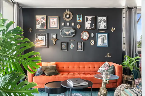 1069 Spencer Street #402, Honolulu, HI 96822