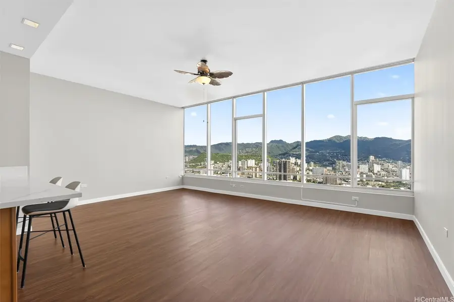 1009 Kapiolani Boulevard #4809, Honolulu, HI 96814 - Image #3