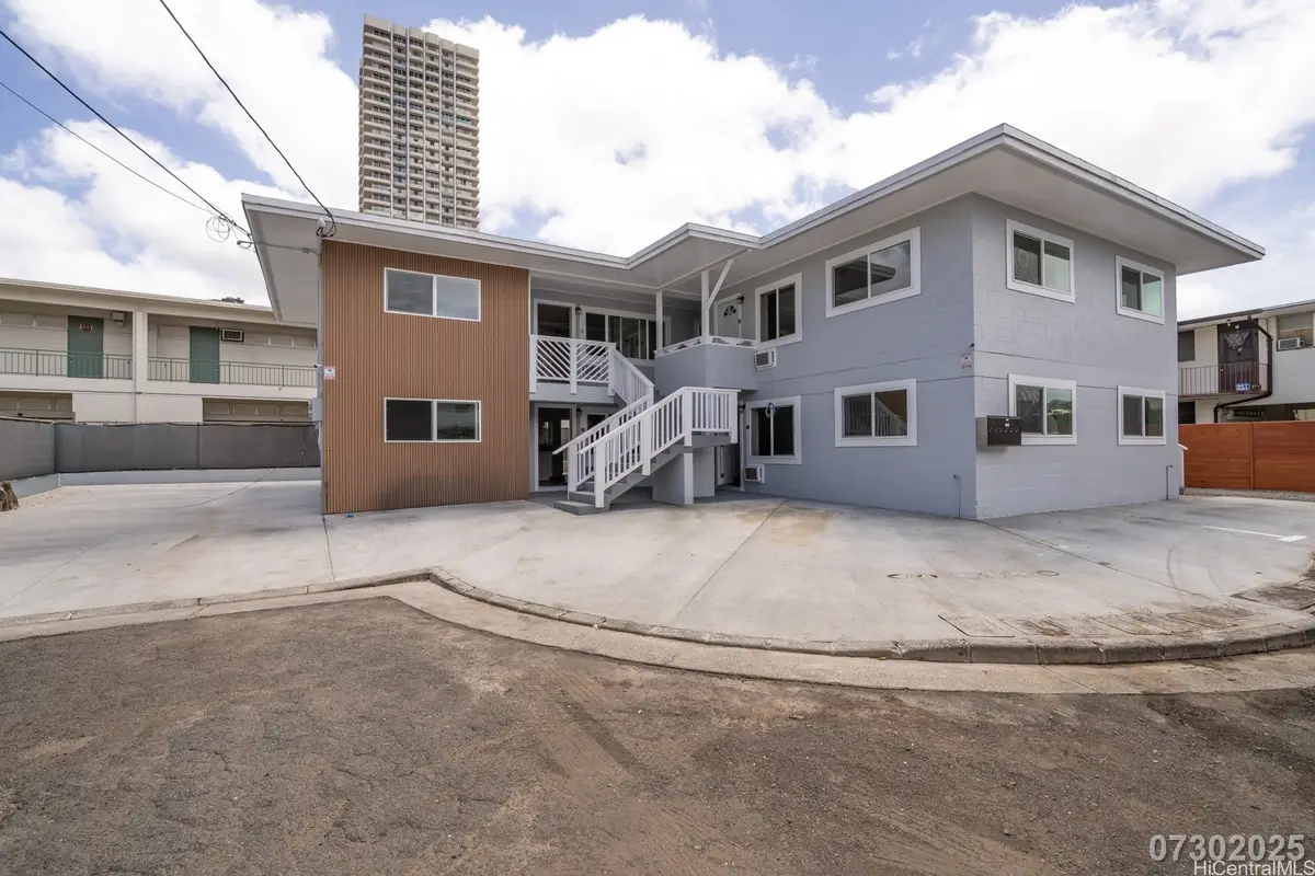 829 Waiaka Place, Honolulu, HI 96826 - Image #1