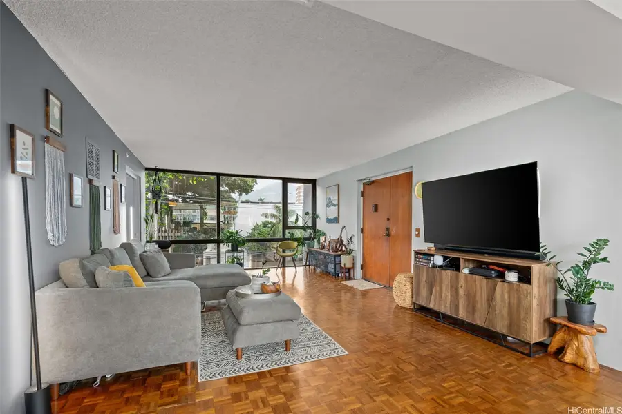 1114 Punahou Street #4B, Honolulu, HI 96826 - #2