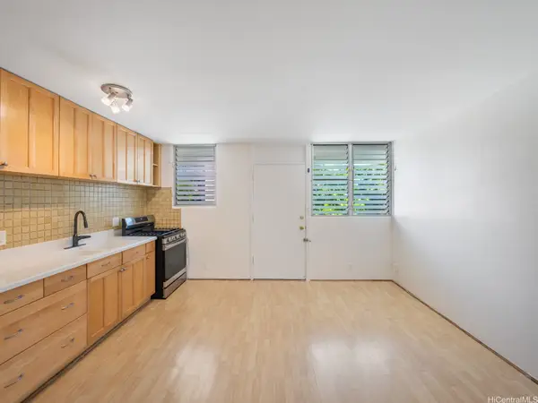 1036 Green Street #304, Honolulu, HI 96822