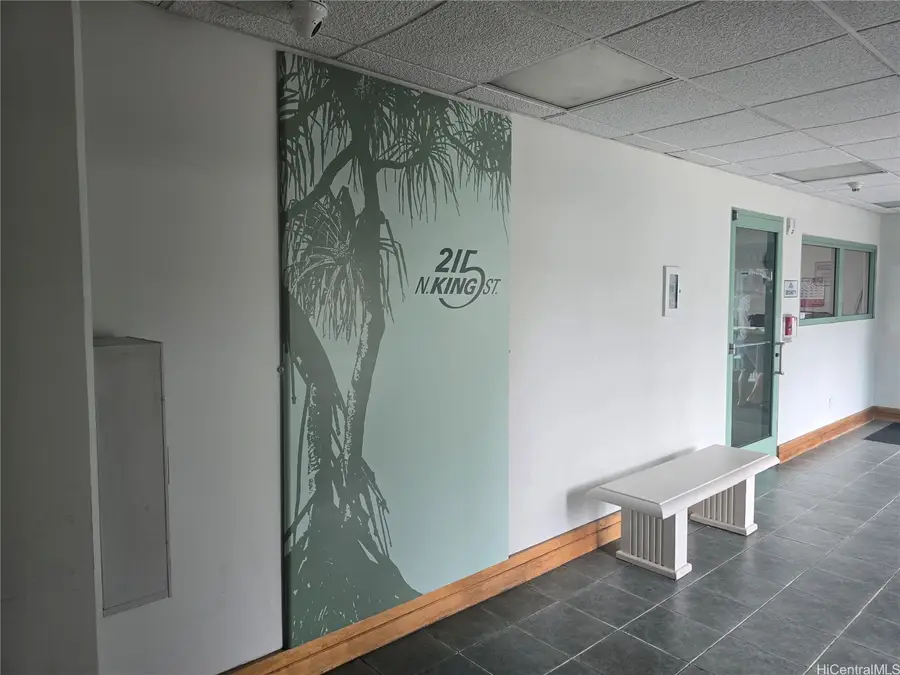 215 N King Street #303, Honolulu, HI 96817 - Image #2