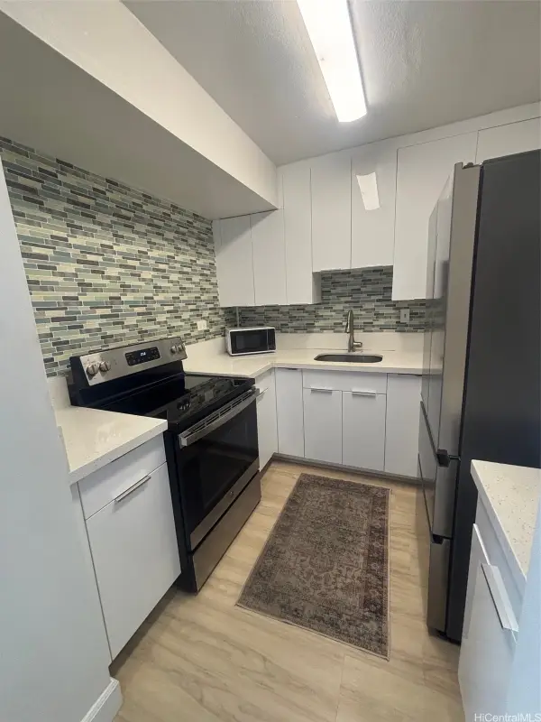 1909 Ala Wai Boulevard #802, Honolulu, HI 96815