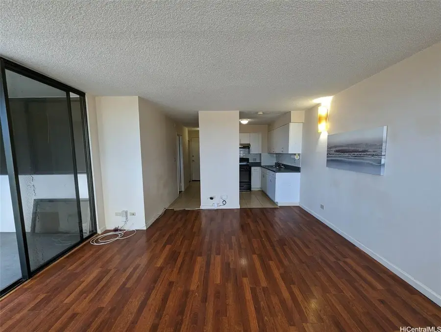 1571 Piikoi Street #704, Honolulu, HI 96822 - Image #3