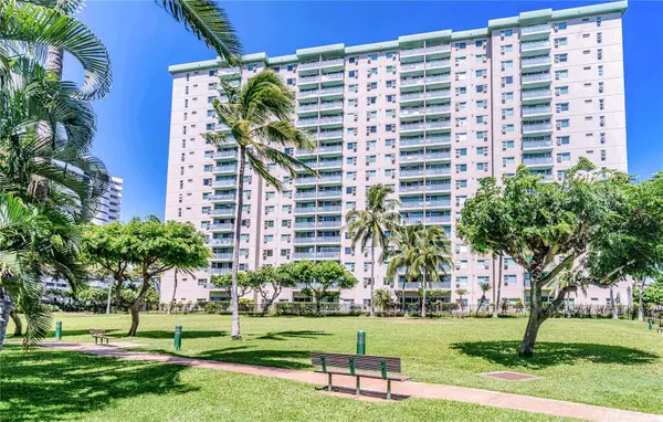 3009 Ala Makahala Place #1505, Honolulu, HI 96818