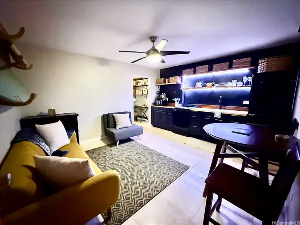 236 Liliuokalani Avenue #204, Honolulu, HI 96815