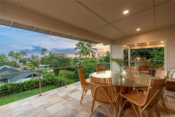 846 Aalapapa Drive, Kailua, HI 96734