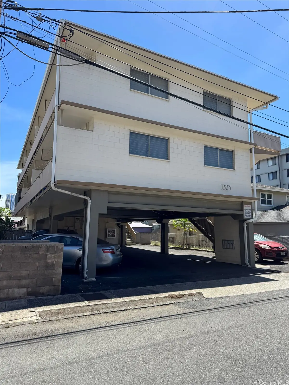 1323 Matlock Avenue, Honolulu, HI 96814 - Image #1