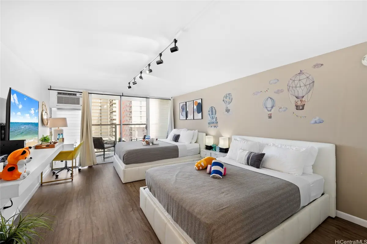 445 Seaside Avenue #1109, Honolulu, HI 96815 - Image #1