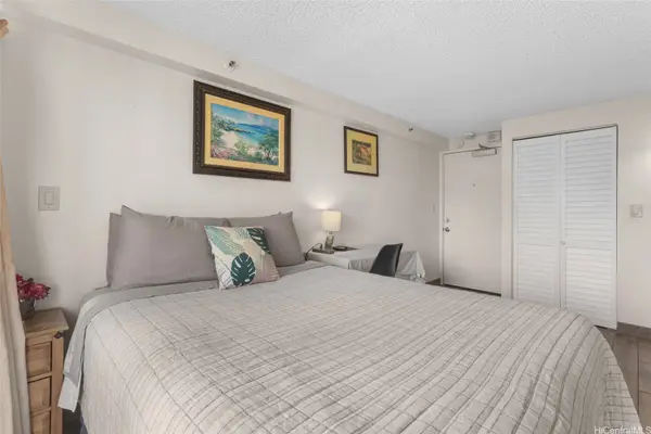 2463 Kuhio Avenue #1010, Honolulu, HI 96815