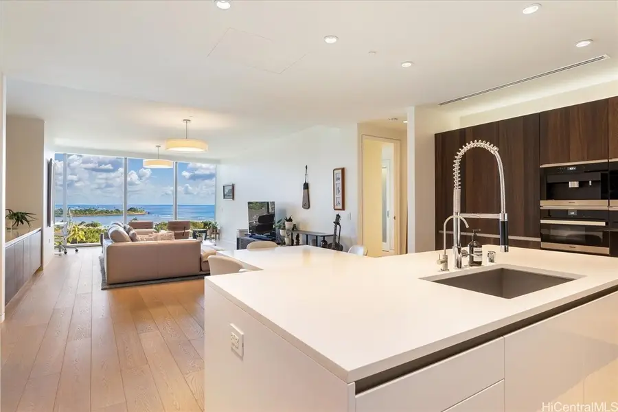 1118 Ala Moana Boulevard #1002, Honolulu, HI 96814 - Image #3