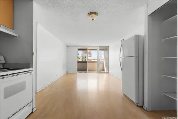 1099 Ala Napunani Street #602, Honolulu, HI 96818