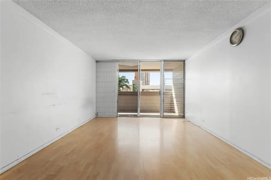 1099 Ala Napunani Street #602, Honolulu, HI 96818 - Image #3