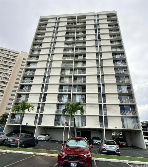 949 Ala Nanala Street #1202, Honolulu, HI 96818