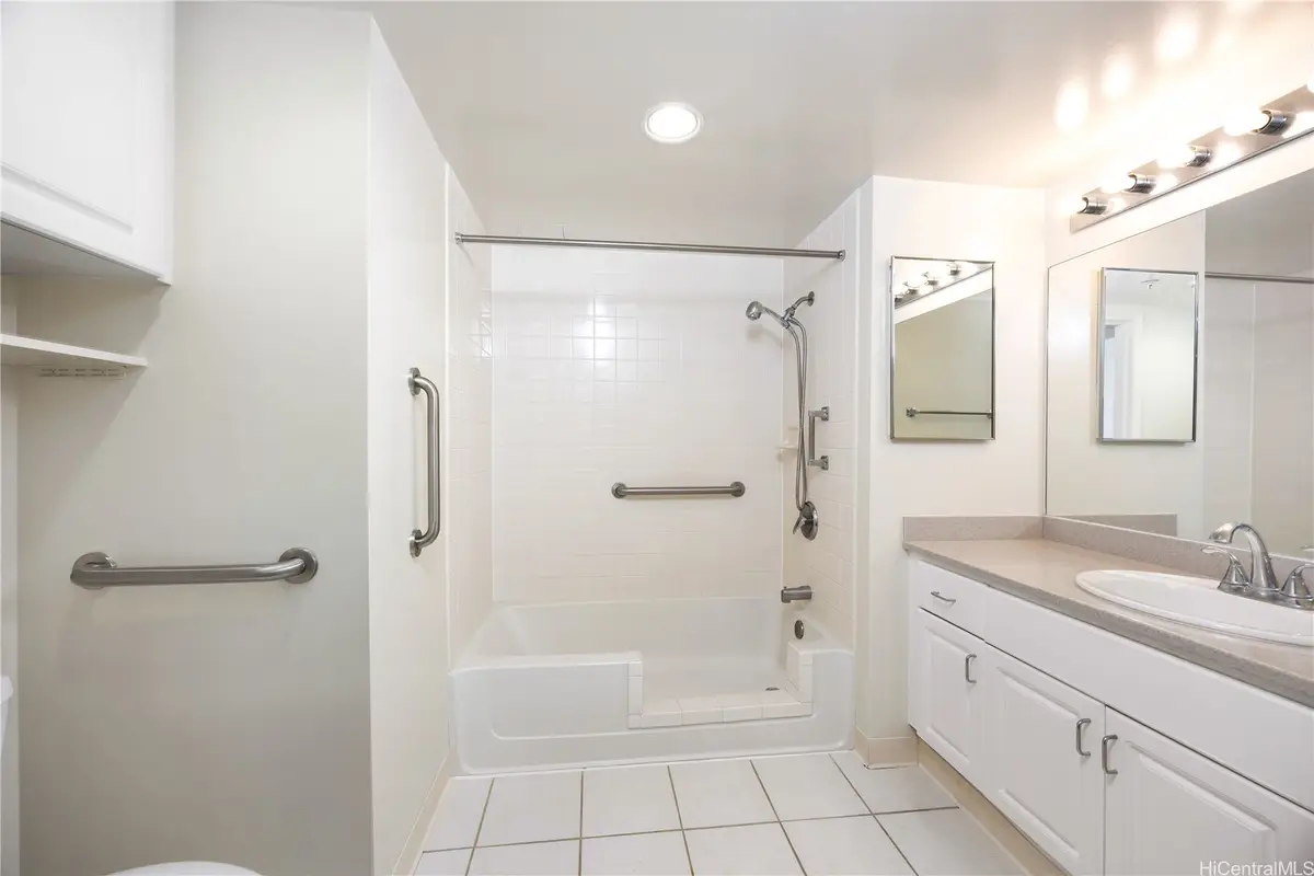 1314 Kalakaua Avenue #908, Honolulu, HI 96826 - Image #1