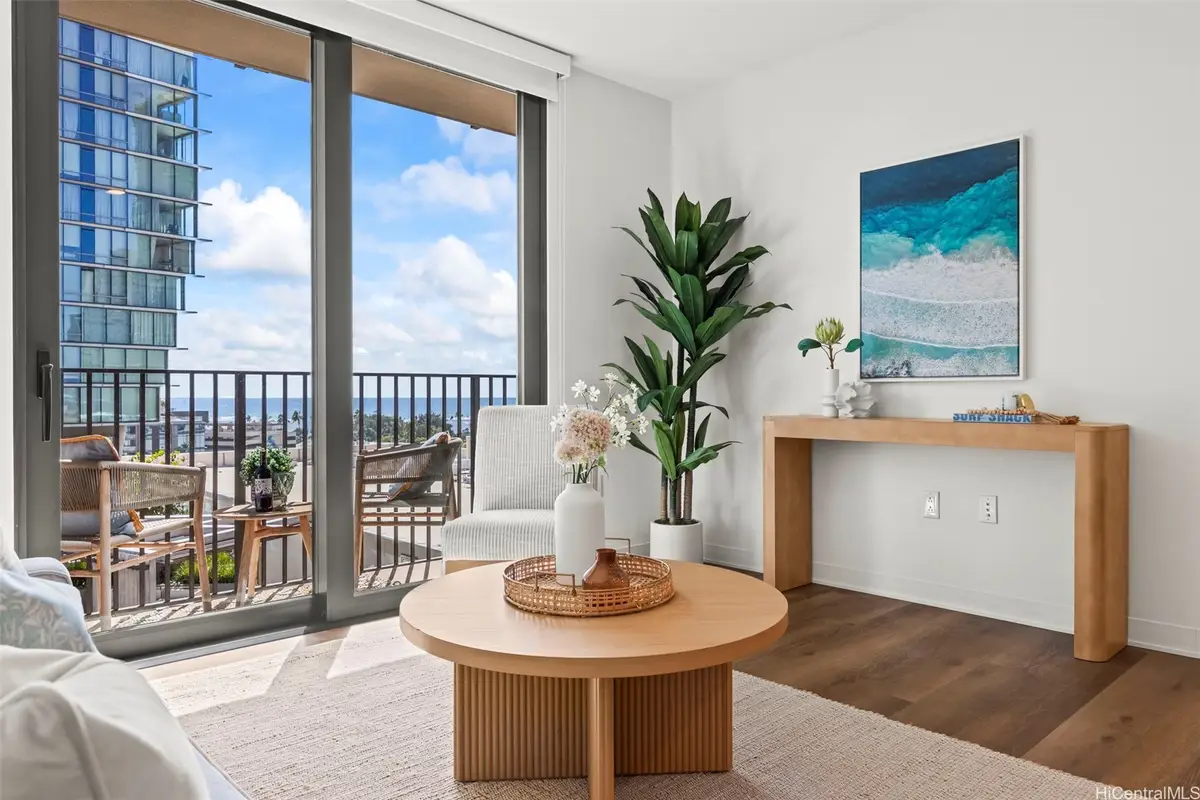 987 Queen Street #1004, Honolulu, HI 96814 - #1