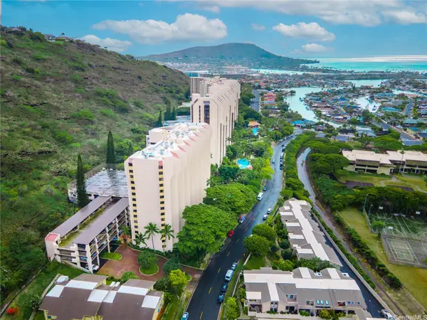 555 Hahaione Street #14C, Honolulu, HI 96825
