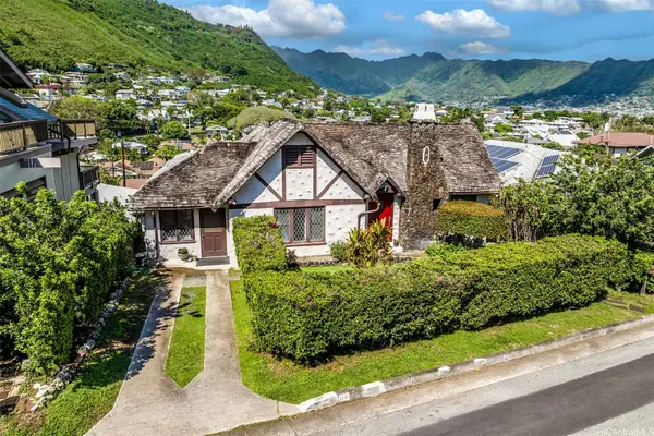 2110 Kakela Place, Honolulu, HI 96822
