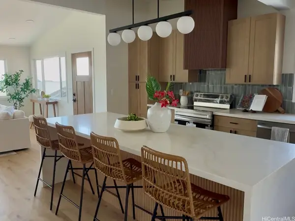 99-1052 Manako Place, Aiea, HI 96701