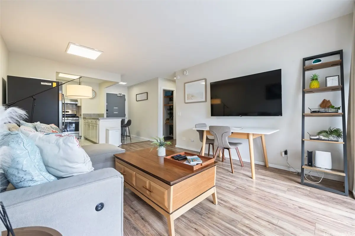 2465 Kuhio Avenue #710, Honolulu, HI 96815 - #1